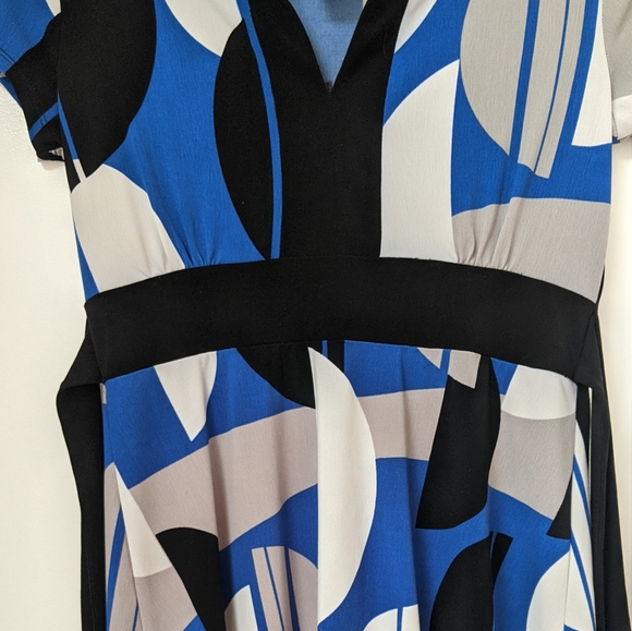 Madison Studio Petite Dress - Picture 5 of 11